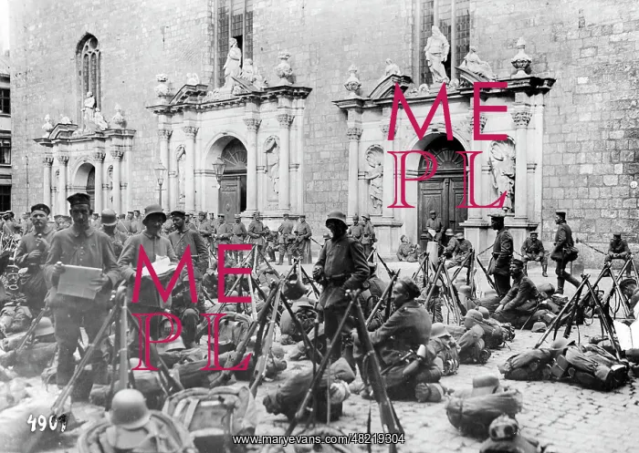 : German troops in Riga, 1917 : German troops in Riga, 1917