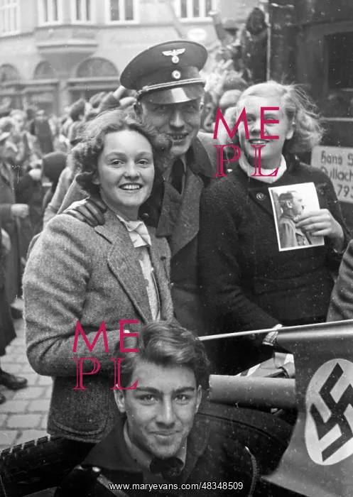 : German troops in Salzburg, 1938 : German troops in Salzburg, 1938
