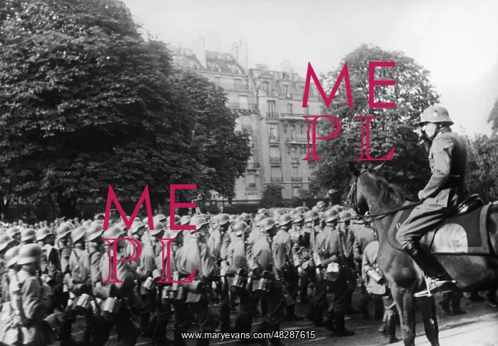 : German troops at the victory parade in Paris, 1940 : German troops at the victory parade in Paris, 1940