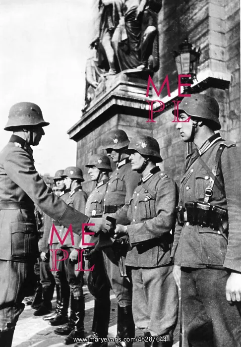 : German troops at the victory parade in Paris, 1940 : German troops at the victory parade in Paris, 1940