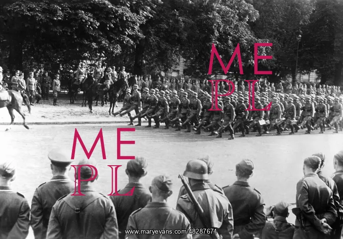: German troops at the victory parade in Paris, 1940 : German troops at the victory parade in Paris, 1940