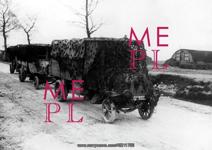 : German trucks on the western front, 1918 : German trucks on the western front, 1918