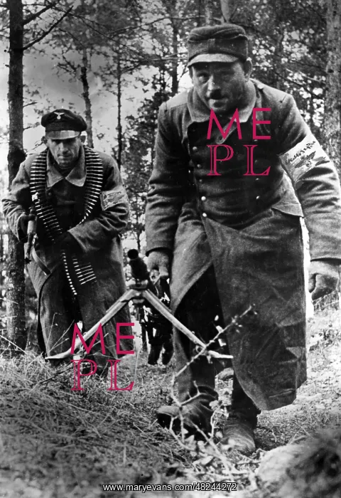  : German Volkssturm unit at the eastern front, 1944