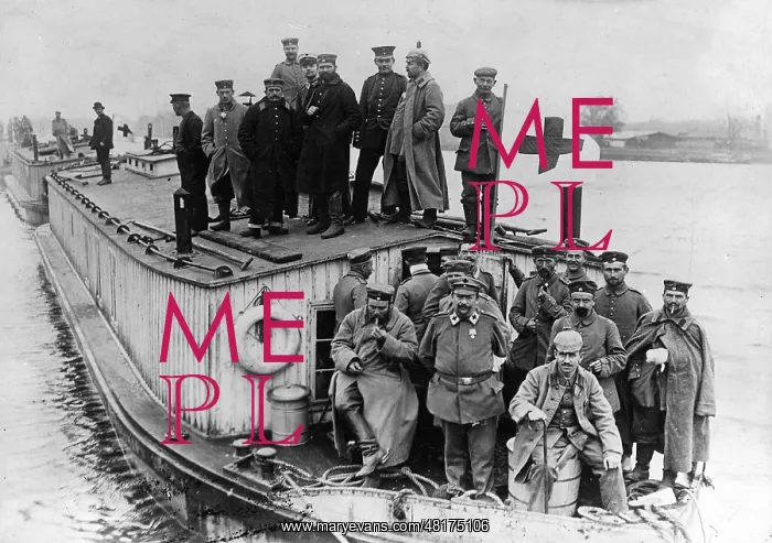 : German wounded on the Western Front, 1914 : German wounded on the Western Front, 1914