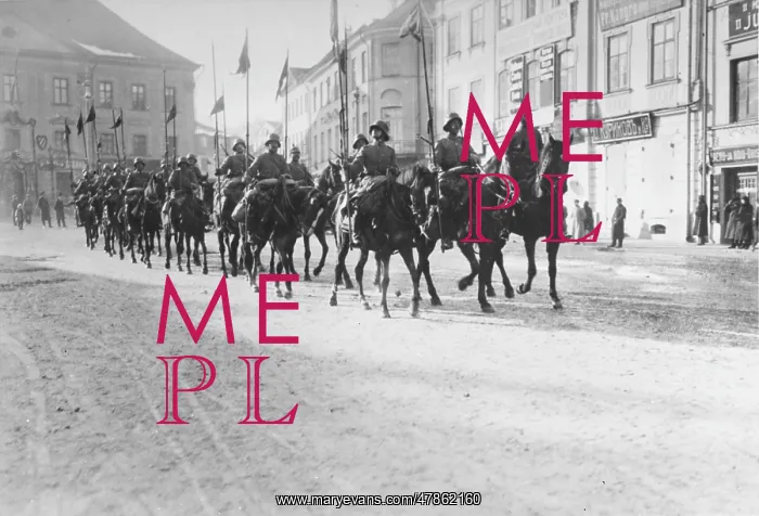 : Germans occupy Russian town 1918 : Germans occupy Russian town 1918
