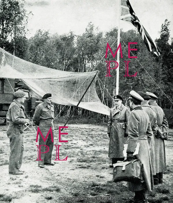: Germany surrenders to the Allies, end of WW2 : Germany surrenders to the Allies, end of WW2