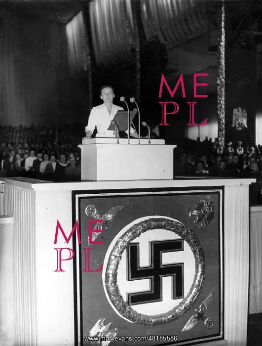 : Gertrud Scholtz-Klink, 1936 : Gertrud Scholtz-Klink, 1936