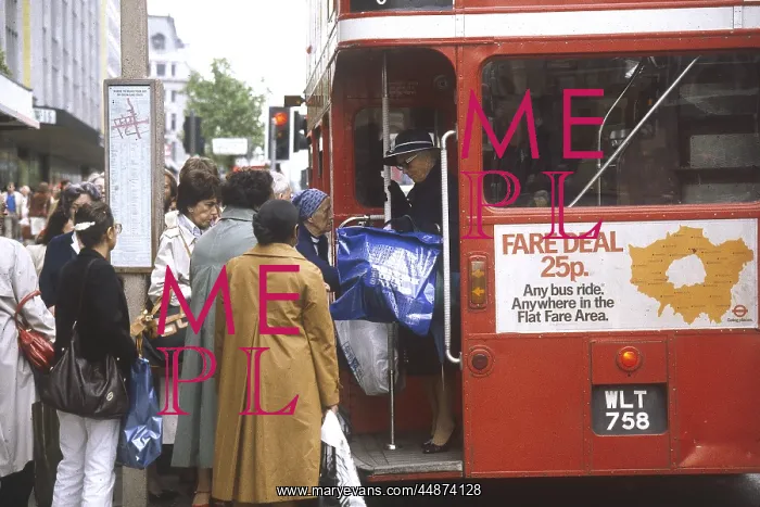 : GETTING ON A BUS 1981 : GETTING ON A BUS 1981