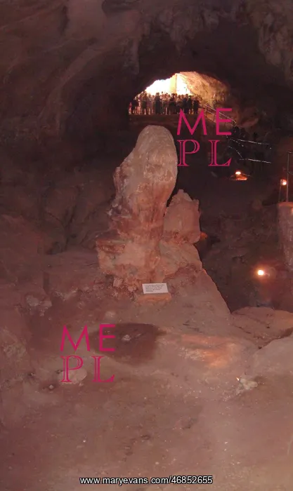 : GHAR DALAM CAVE / MALTA : GHAR DALAM CAVE / MALTA