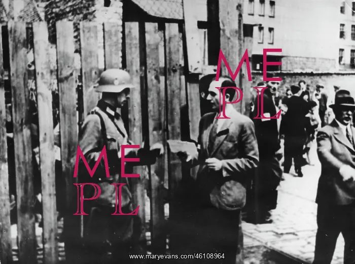 : The Ghetto of Warsaw before the uprising : The Ghetto of Warsaw before the uprising