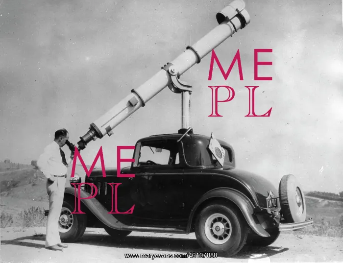 : A giant telescope - built on an automobile : A giant telescope - built on an automobile