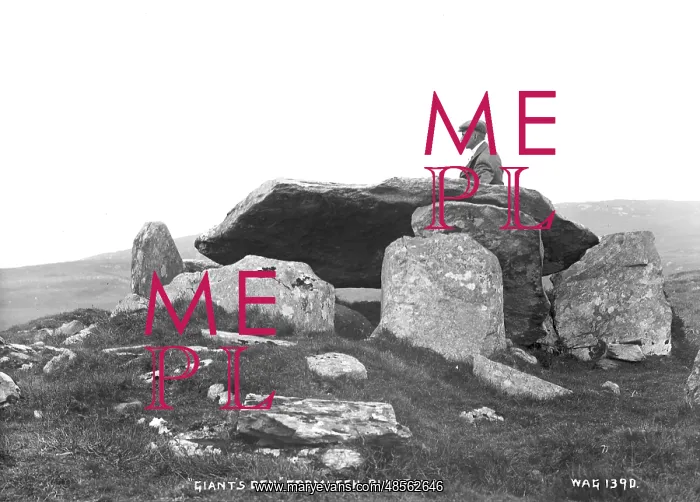 : Giant's Den Cromlech, Buncrana : Giant's Den Cromlech, Buncrana