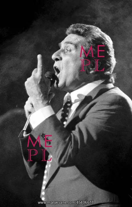 : Gilbert Becaud : Gilbert Becaud