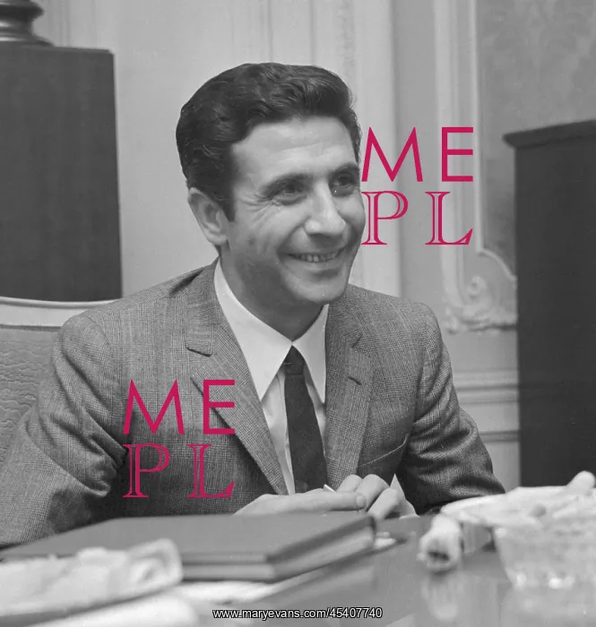 : Gilbert Becaud - singer : Gilbert Becaud - singer