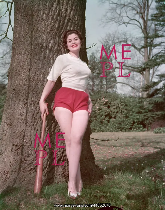  : GIRL WITH BAT