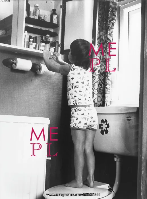 : GIRL & BATHROOM CABINET : GIRL & BATHROOM CABINET