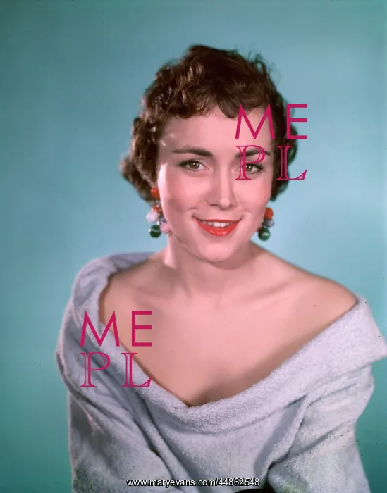 : GIRL IN BAUBLE EARRINGS : GIRL IN BAUBLE EARRINGS