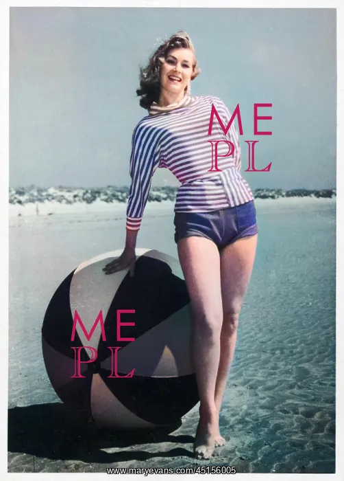 : GIRL & BEACH BALL 1950S : GIRL & BEACH BALL 1950S