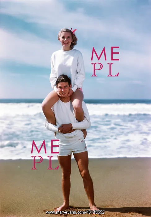: Girl On Boys Shoulders At The Beach : Girl On Boys Shoulders At The Beach