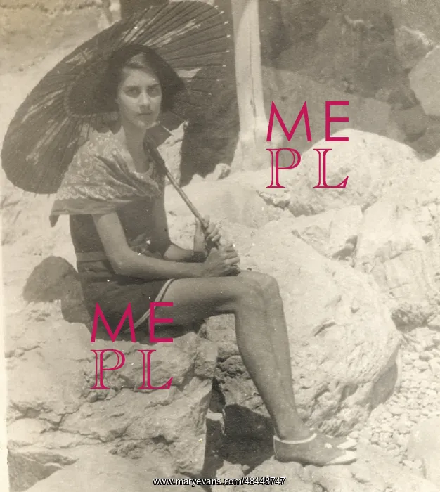  : Girl in Capri