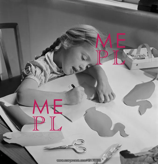 : Girl drawing : Girl drawing
