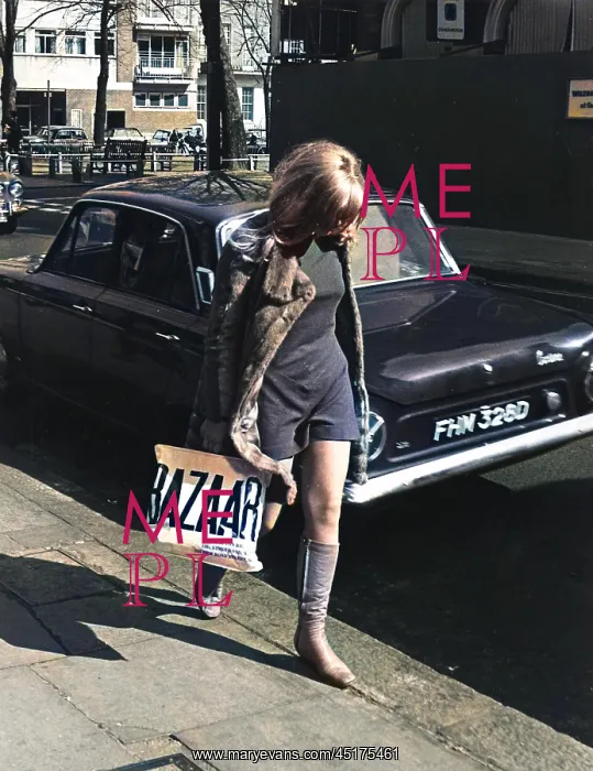: GIRL ON KING'S ROAD : GIRL ON KING'S ROAD