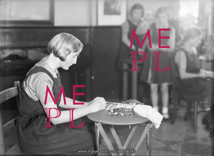 : Girl Learning Lacework : Girl Learning Lacework