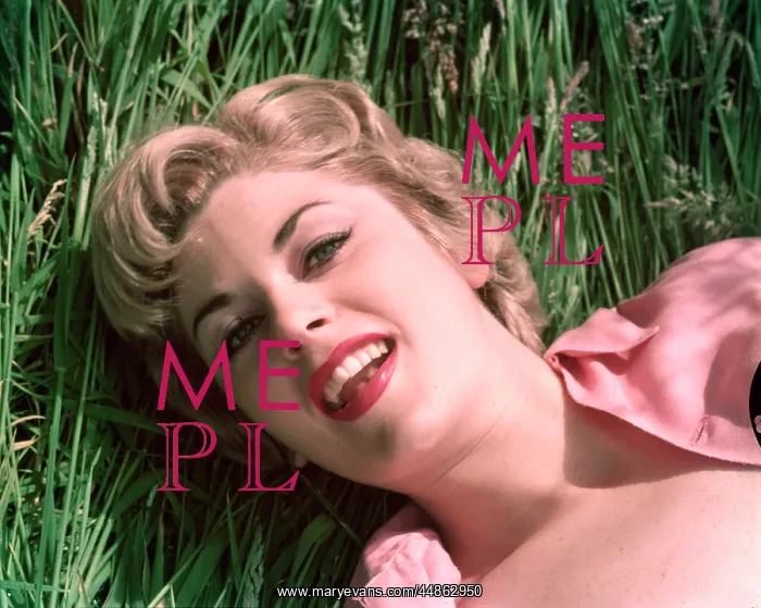 : GIRL IN LONG GRASS : GIRL IN LONG GRASS
