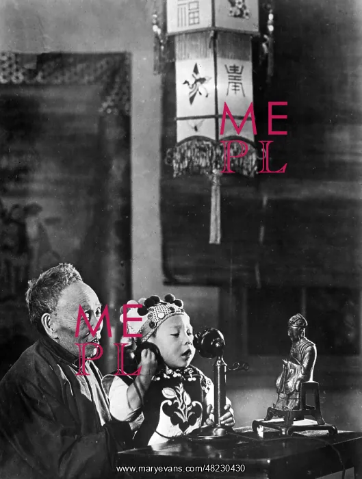 : Girl on the phone, 1927 : Girl on the phone, 1927