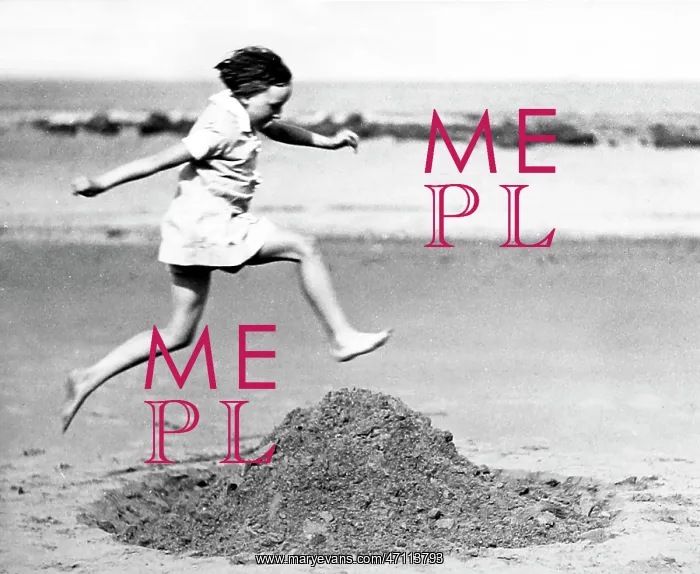  : Girl playing on the beach, early 1900s