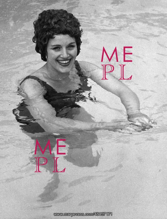 : GIRL IN THE WATER : GIRL IN THE WATER