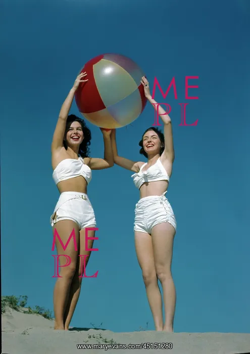 : Girls With A Beachball : Girls With A Beachball
