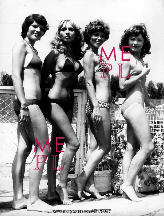 : Girls in Bikini 1960-1970 : Girls in Bikini 1960-1970