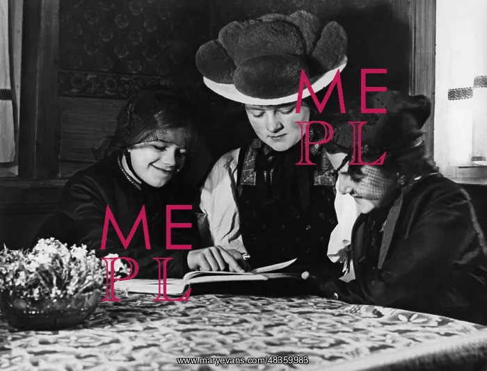 : Girls from the Black Forest reading, around 1930 : Girls from the Black Forest reading, around 1930