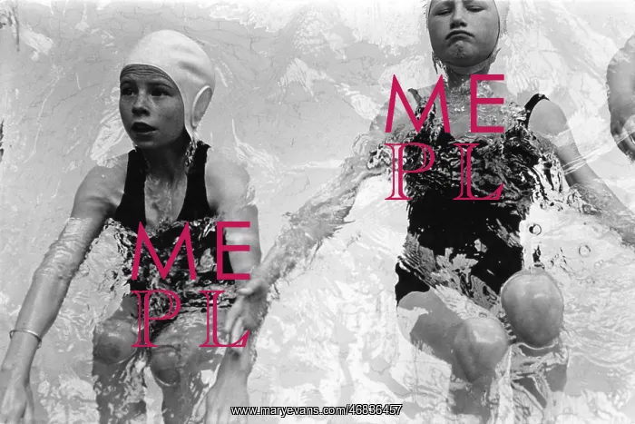 : Girls at Forest Hill swimming baths : Girls at Forest Hill swimming baths