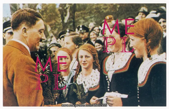 : GIRLS GREET HITLER : GIRLS GREET HITLER