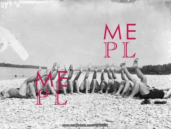 : Girl's legs in the air : Girl's legs in the air