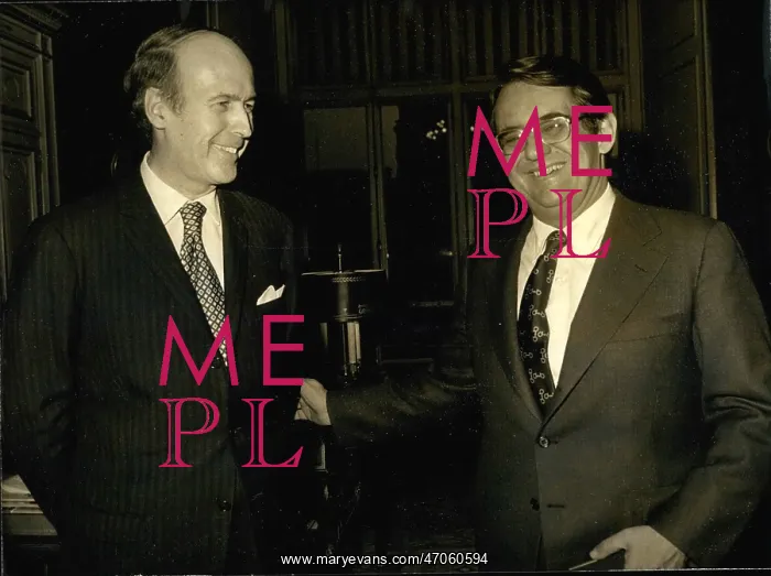 : Giscard d'Estaing and Peter Peterson in Paris : Giscard d'Estaing and Peter Peterson in Paris