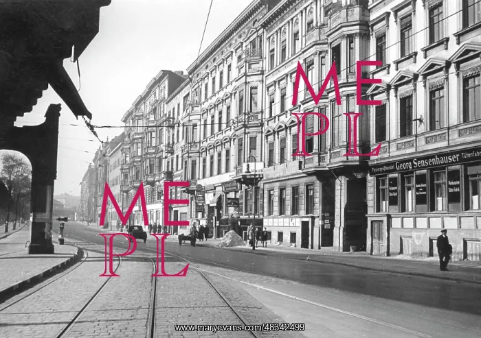 : The Gitschiner Strasse in Berlin, 1943 : The Gitschiner Strasse in Berlin, 1943