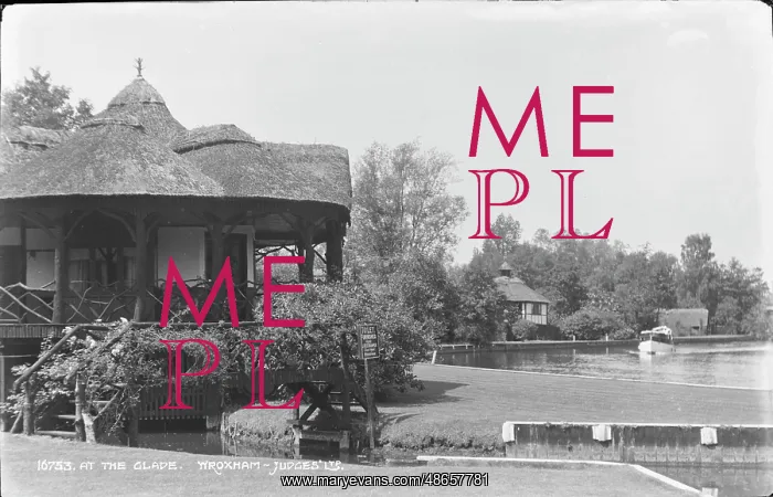: At The Glade, Wroxham : At The Glade, Wroxham