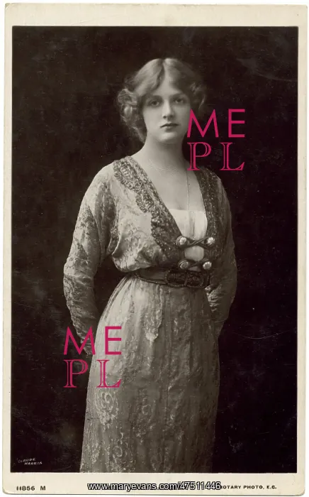  : Gladys Cooper
