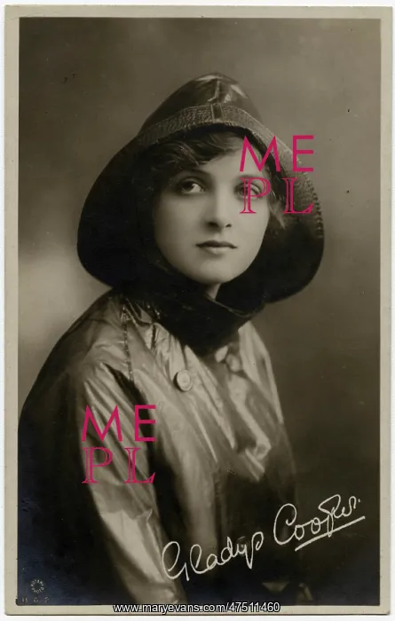  : Gladys Cooper