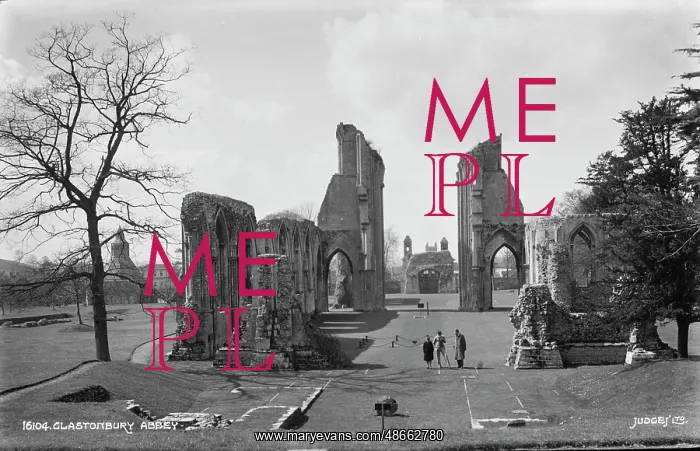 : Glastonbury Abbey Ruins : Glastonbury Abbey Ruins