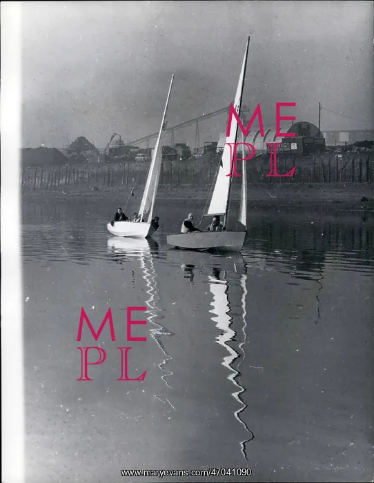 : GLC Chief Desmond Plummer sails in dinghy, River Thames : GLC Chief Desmond Plummer sails in dinghy, River Thames