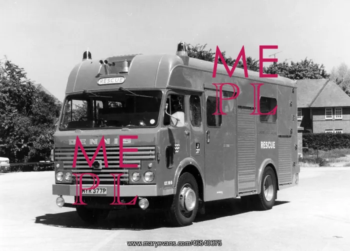 : GLC-LFB Dennis emergency rescue tender : GLC-LFB Dennis emergency rescue tender