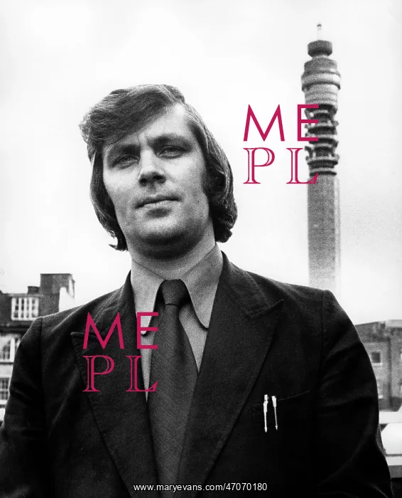 : Glenn Barr : Glenn Barr