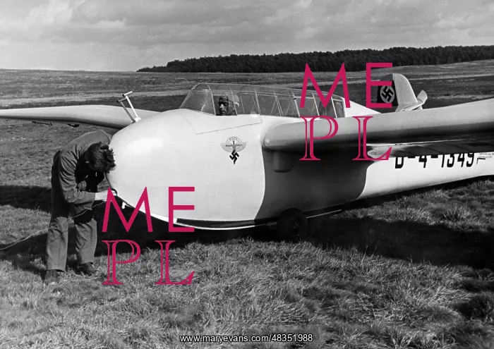 : Glider Kranich of the NSFK at Trebbin, 1940 : Glider Kranich of the NSFK at Trebbin, 1940