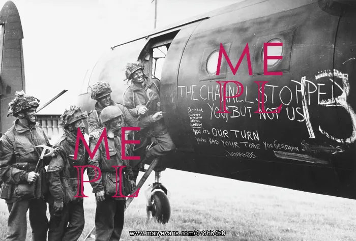 : Glider reinforcement team, D-Day, WW2 : Glider reinforcement team, D-Day, WW2