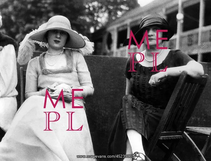 : Gloria Morgan Vanderbilt, and Laura Kilpatrick ? : Gloria Morgan Vanderbilt, and Laura Kilpatrick ?