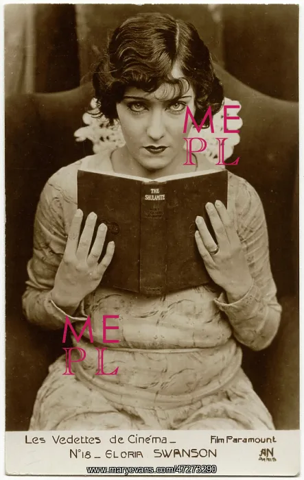  : Gloria Swanson
